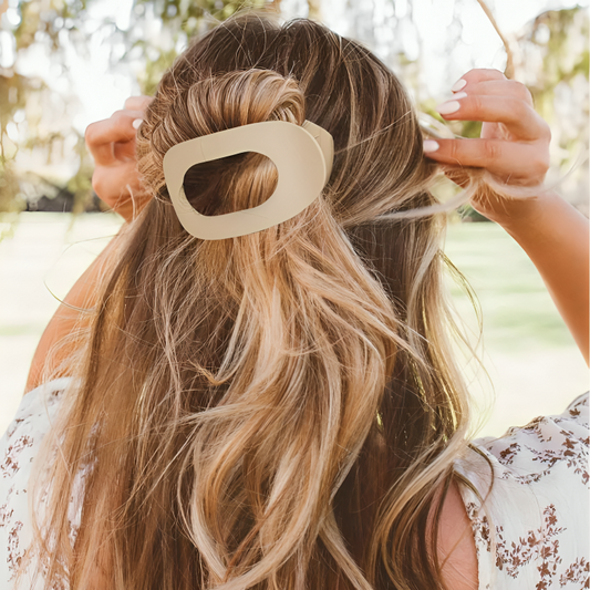 Clipia - Tie up your hair. Get rid of discomfort.